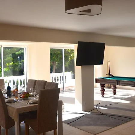 On The By Galantevasques Villa *