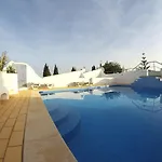 וילה On The By Galantevasques קארבואירו